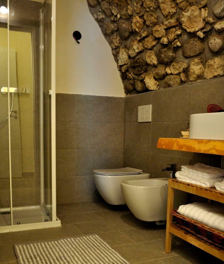 Rustico Di Charme - Le Colline Di Bardolino Villa Luaran gambar